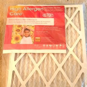 New never opened Dupont High Allergen care filter 16x24x1 set of 4